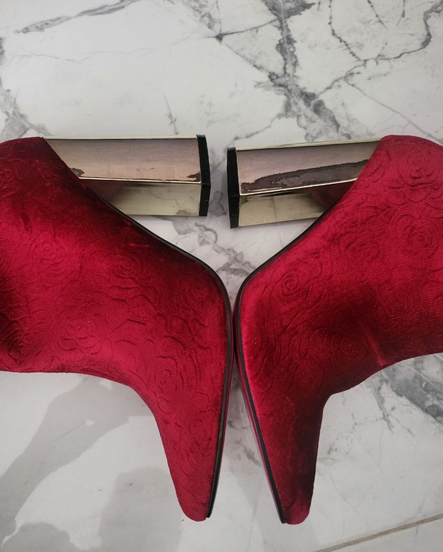 Botines Diamantique Tacón Dorado