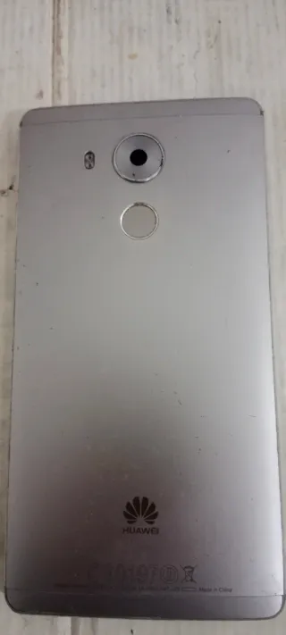 Huawei Mate 9 Black: schermo e batteria