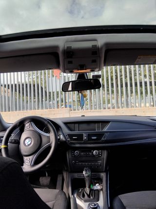 BMW X1 2011