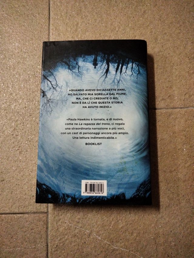 Dentro l'acqua (Italian Edition)
