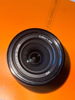 Sony E-Mount 18-135mm f/3.5-5.6 OSS.