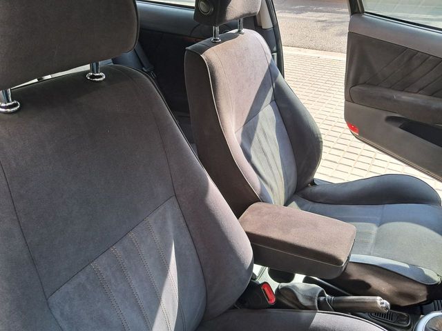 Alfa Romeo 147 1.6 TS 105CV Distinctive