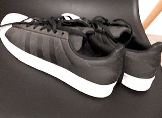 Zapatilla Adidas Superstar Negra y Blanca