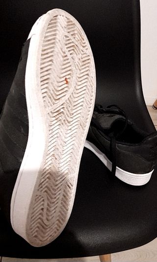 Zapatilla Adidas Superstar Negra y Blanca