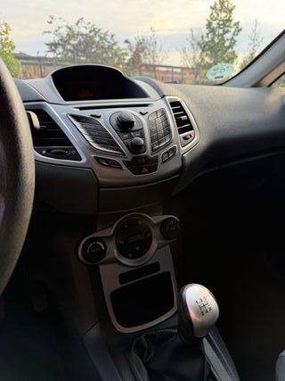 Ford Fiesta 1.25 16v 2010!!