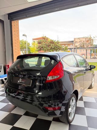 Ford Fiesta 1.25 16v 2010!!