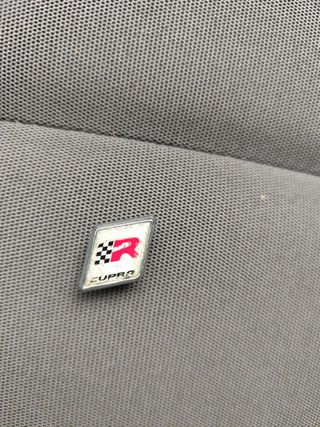 Chapitas Cupra