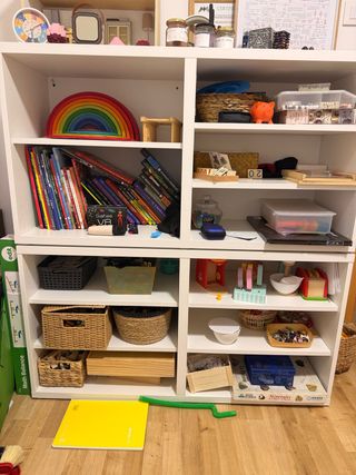 Estructura Besta Ikea con baldas