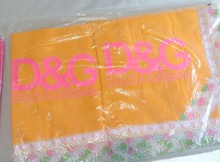 Sabanas de play boy y D&G