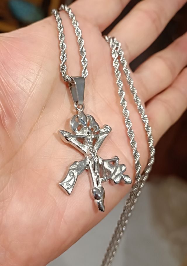 46x32mm CRUZ LEGIONARIOS CON CRISTO EN RELIEVE