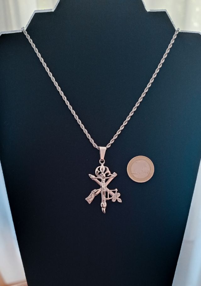 46x32mm CRUZ LEGIONARIOS CON CRISTO EN RELIEVE