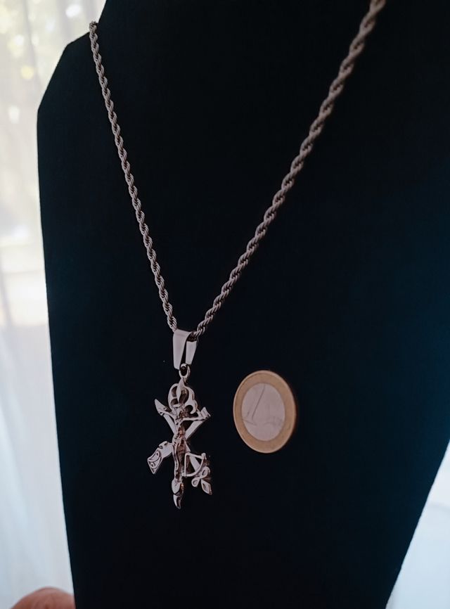 46x32mm CRUZ LEGIONARIOS CON CRISTO EN RELIEVE