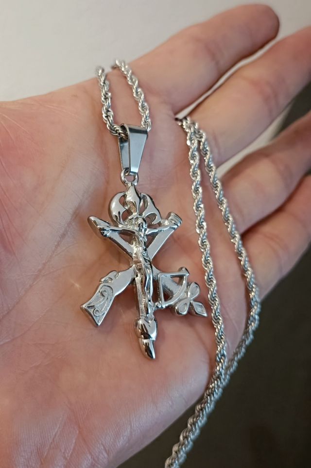 46x32mm CRUZ LEGIONARIOS CON CRISTO EN RELIEVE