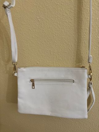 Bolso de mano y hombro blanco con perlas