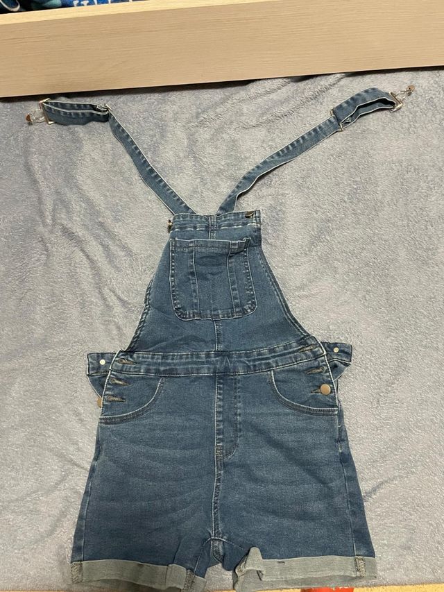 Petos vaqueros cortos mujer