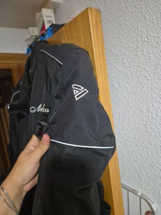 Chaqueta de moto para mujer, con todas las protecc