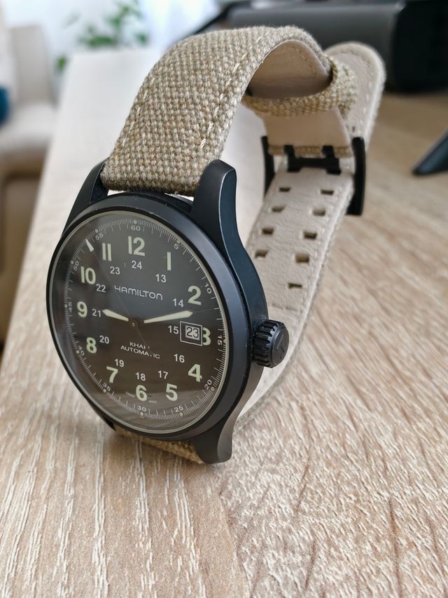 Hamilton Khaki Field Automático Titanio