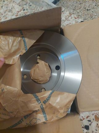 Discos y Pastillas Freno Ford Fiesta III GFJ