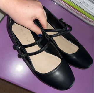 Zapatos negros de chica, talla 37.