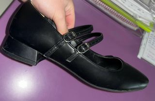 Zapatos negros de chica, talla 37.