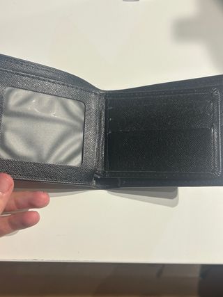 Cartera Louis Vuitton Negra