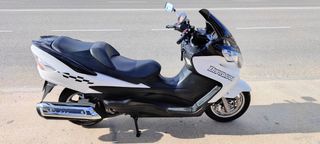 Suzuki Burgman 400 Scooter Blanco