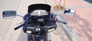 Suzuki Burgman 400 Scooter Blanco