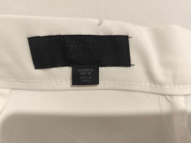 Pantalón blanco roto talla XL nuevo sin estrenar