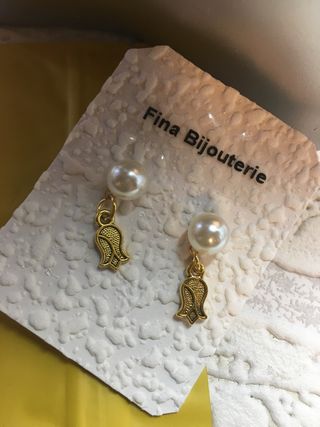 Virgen niña Mini pendientes 