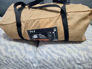 Tienda de campaña Quechua T4.2
Sin estrenar