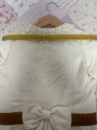 corpiño manga codo fallera
color crema