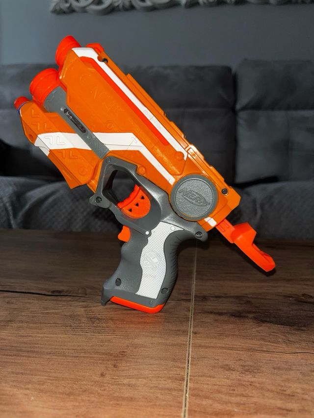 Pistola Nerf Firestrike Elite