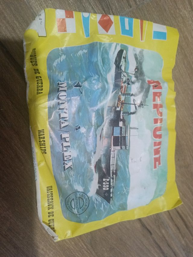 Barca Neptune - montaplex