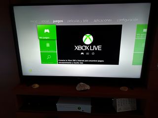 Xbox 360 Slim Blanca 500GB + 3 mandos