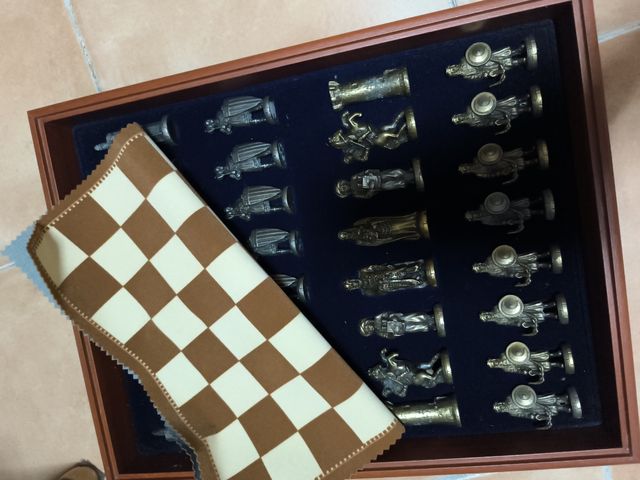 Ajedrez Moros y Cristianos Bronce