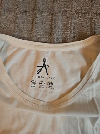 Camiseta Atmosphere Talla 16/44/42 Blanca