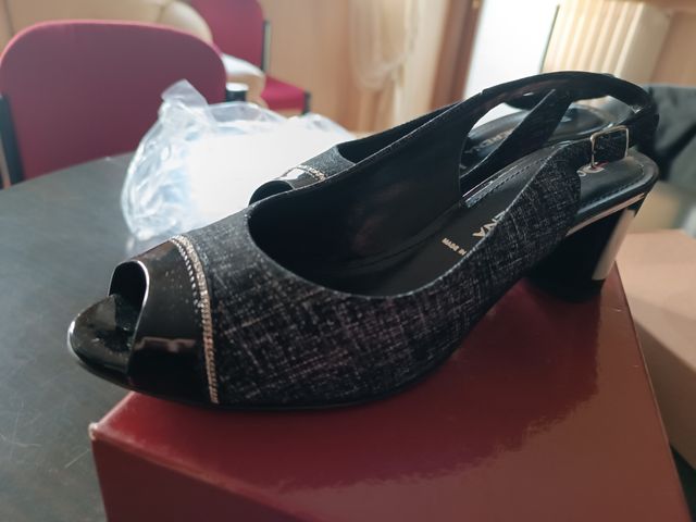 Scarpe donna mai usate
Nuove
Made in Italy