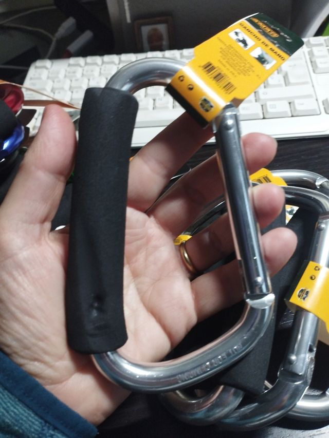 11 Mosquetón de aluminio 16cm y de 14cm