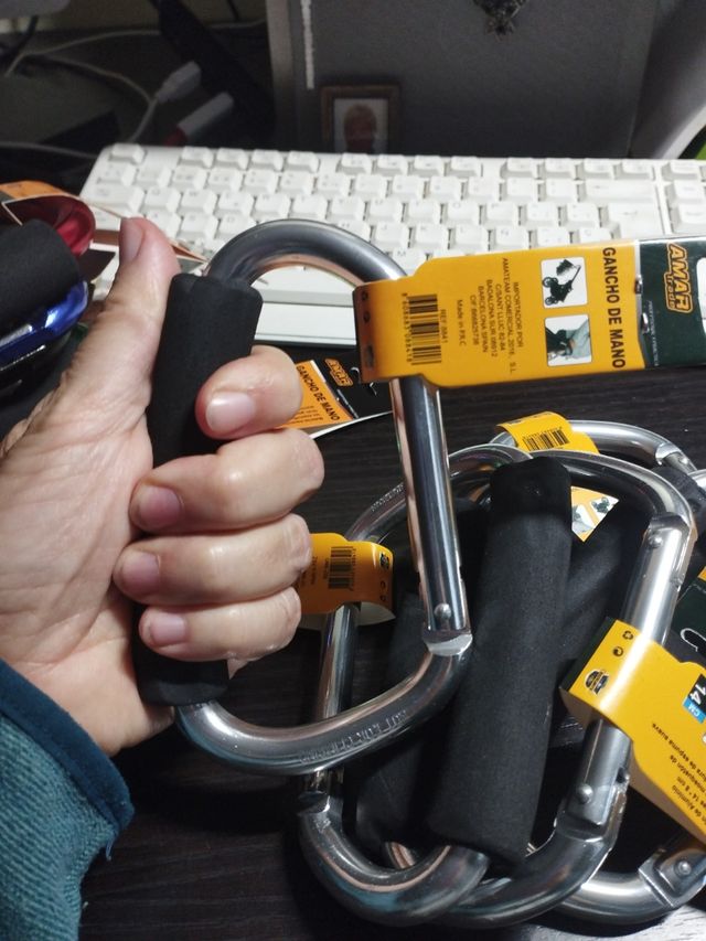 11 Mosquetón de aluminio 16cm y de 14cm