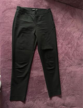 Pantalón traje negro Stradivarius