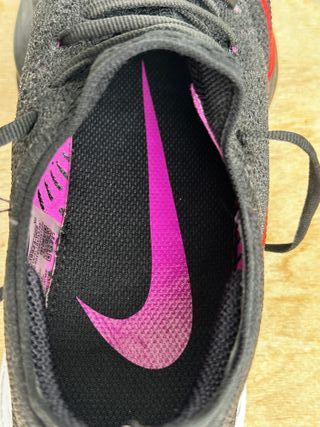 NIKE Air Zoom Tempo Next% 