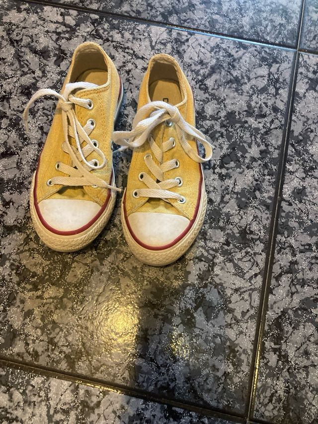 Converse niño amarillas