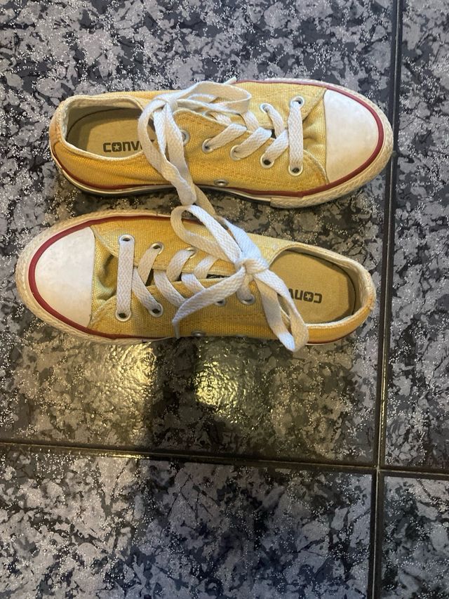 Converse niño amarillas