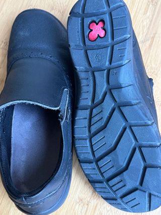 Zapatos de trabajo, hostelería o colegio. Codeor. 