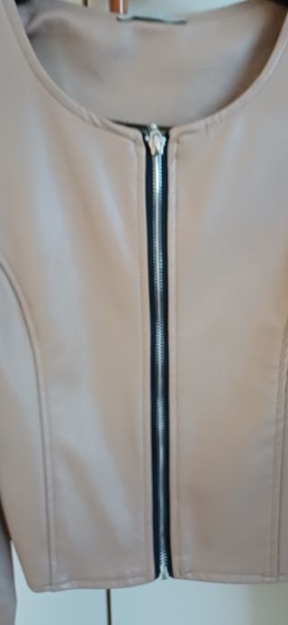 Giacca ecopelle beige