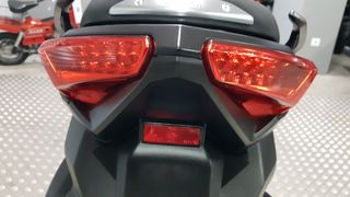 YAMAHA XMAX 125 MOMO DESIGN