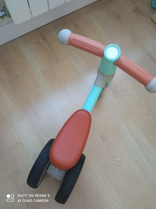 Moto infantil Eureka
