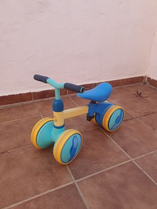 Triciclo infantil 4 ruedas azul y amarillo