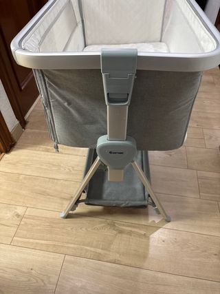 Minicuna gris y blanca marca Costway