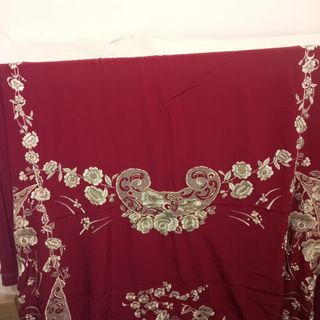 MARAVILLOSA COLCHA TIPO MANTÓN DE MANILA BORDADA